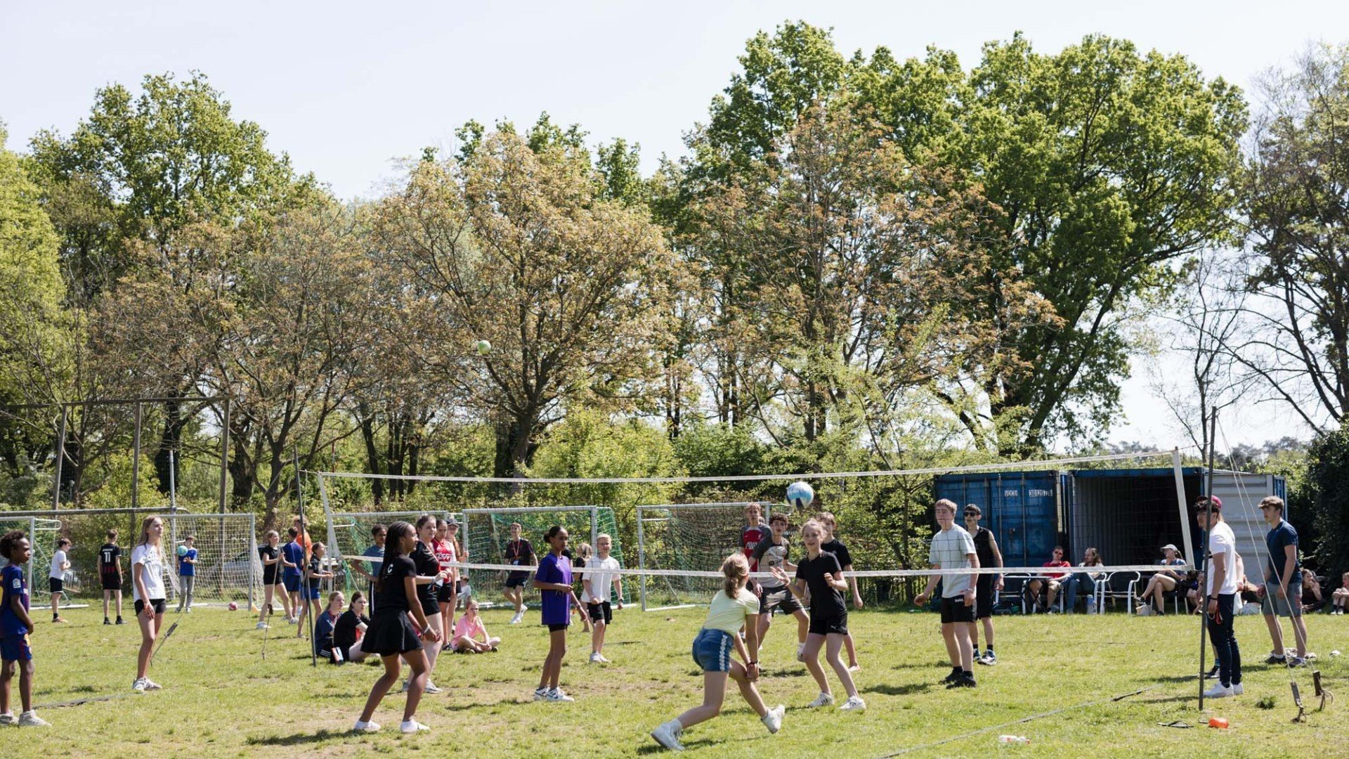 Conviviality, laughter and enjoyment. Simply enjoyable!